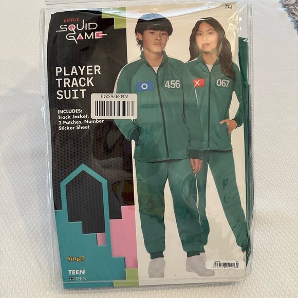 Spirit Halloween SQUID GAME Kids Player Tracksuit Costume, Officially Licensed - Picture 11 of 14